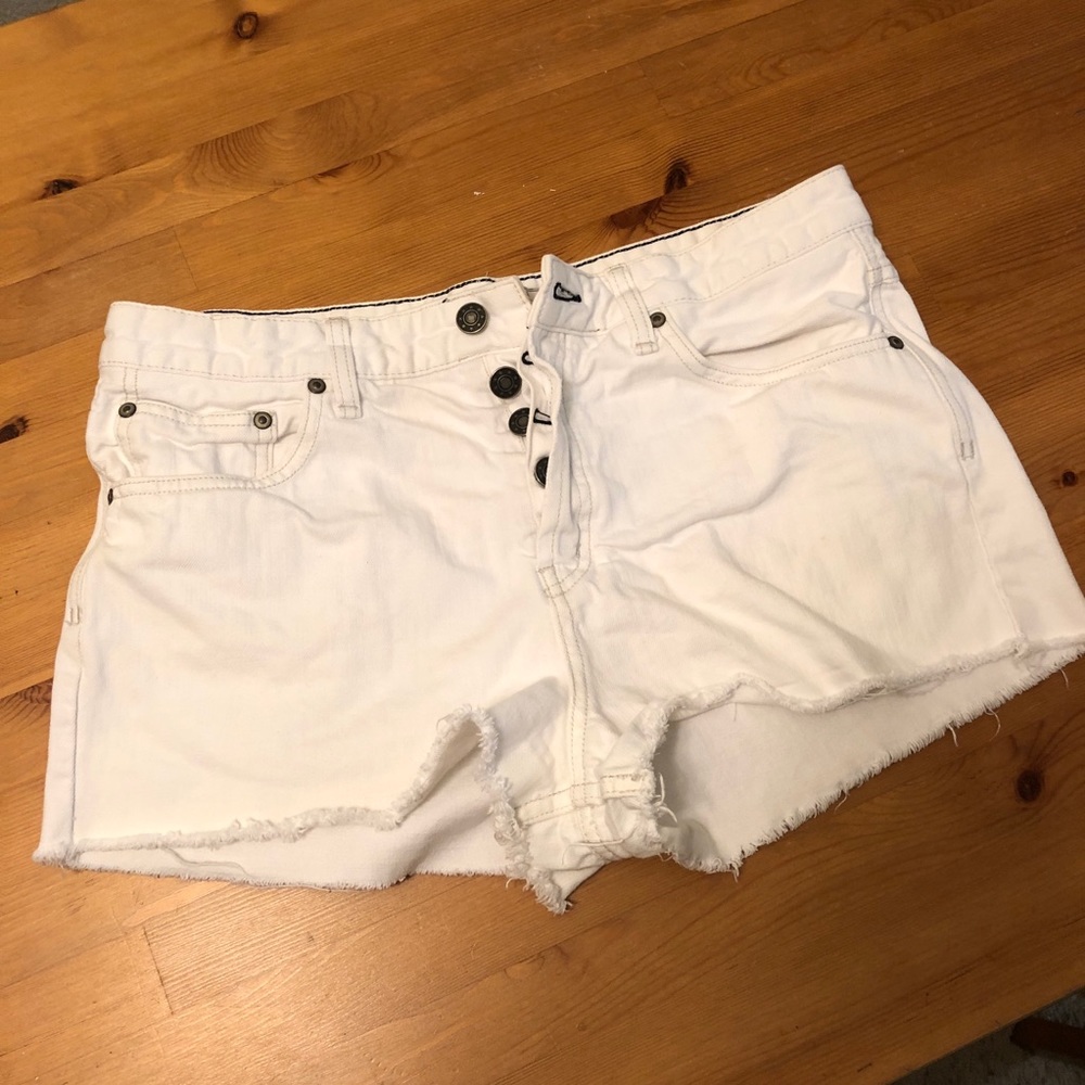 Free People White Button Fly Short Shorts 31